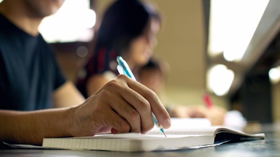 Educação passa por momento crítico devido a pandemia