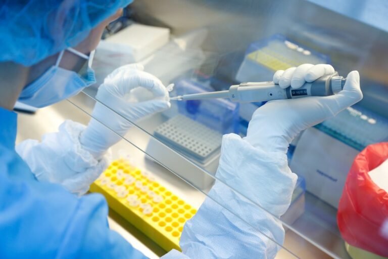 2020-07-29t144111z-1519332118-rc223i9anj06-rtrmadp-3-health-coronavirus-vaccines-access