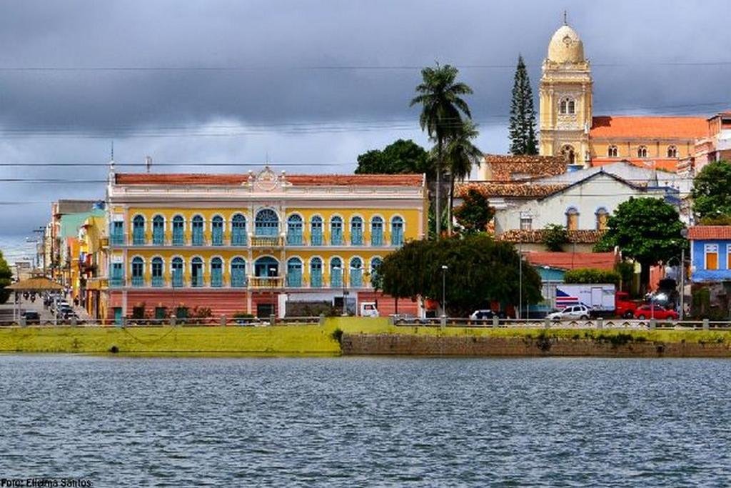 Setor Hoteleiro Impulsiona Turismo no Sertão