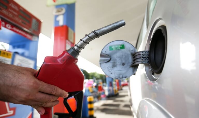 Gasolina sofre o quinto aumento do ano foto Agência Brasil