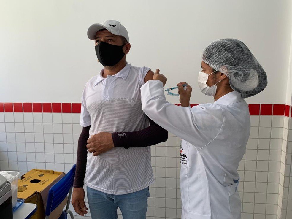 Sertânia inicia 2022 com mutirão de vacinação contra a Covid-19