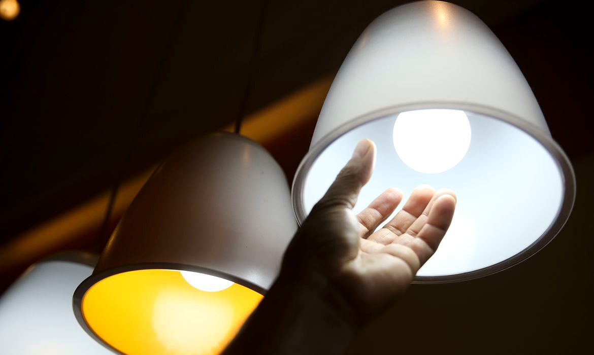 Consumidor poderá escolher de quem compra a energia elétrica