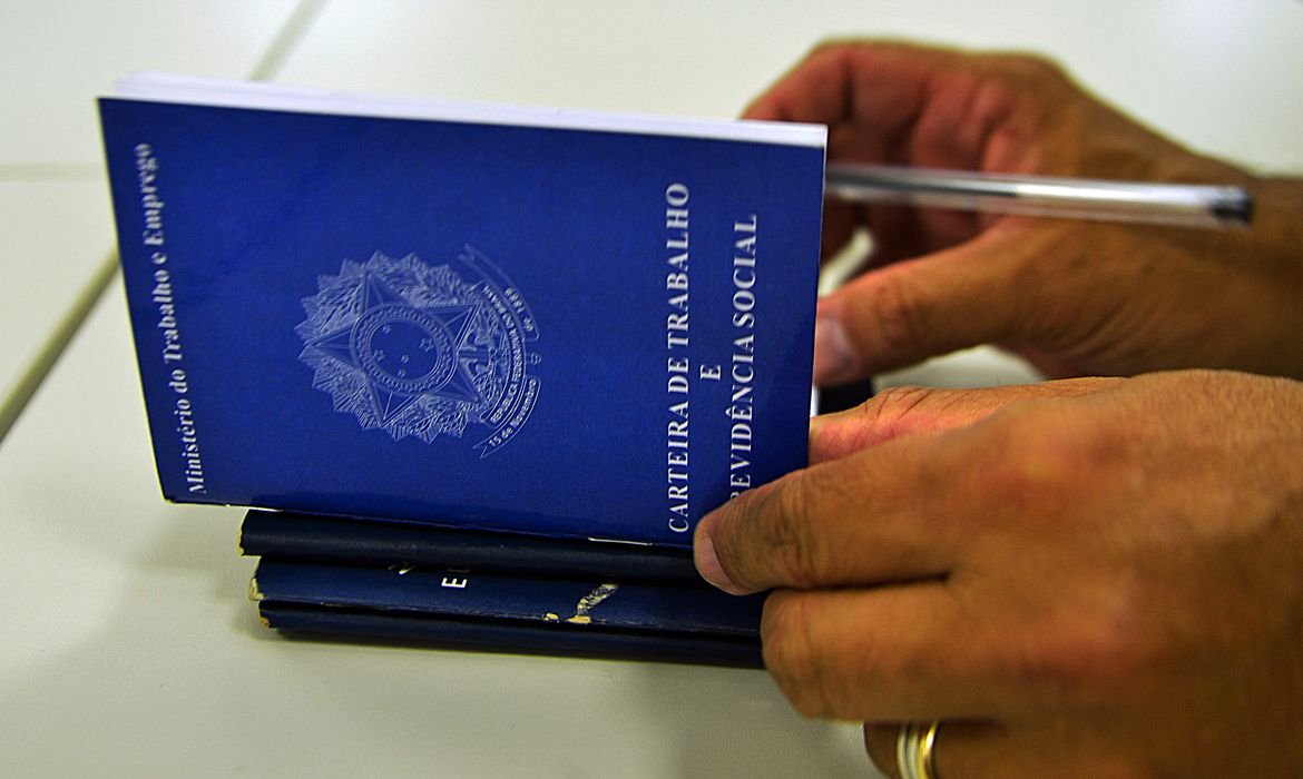 Brasil abre mais de 157 mil vagas de trabalho formais em junho