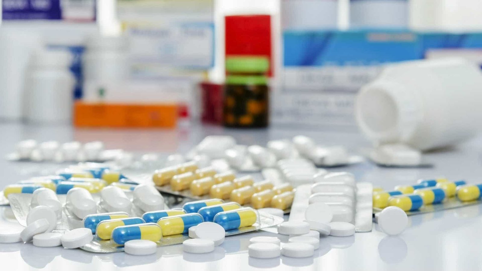 HU-Univasf Lança Guia Acessível para Uso Seguro de Medicamentos