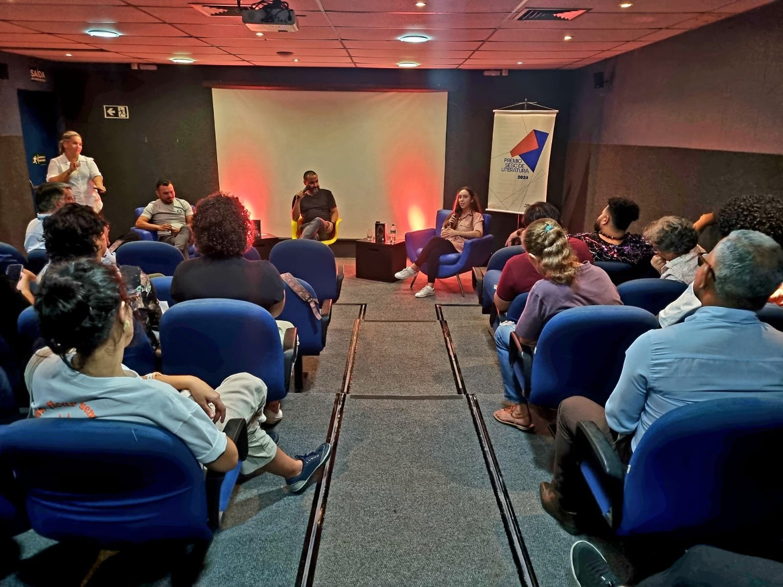 Prêmio Sesc de Literatura 2025 abre inscrições para escritores estreantes