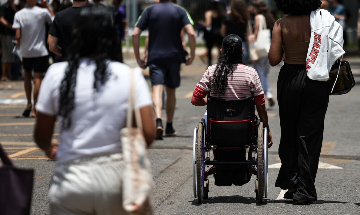Prazo para isenção da taxa do Exame Nacional do Ensino Médio 2026 termina nesta quinta-feira